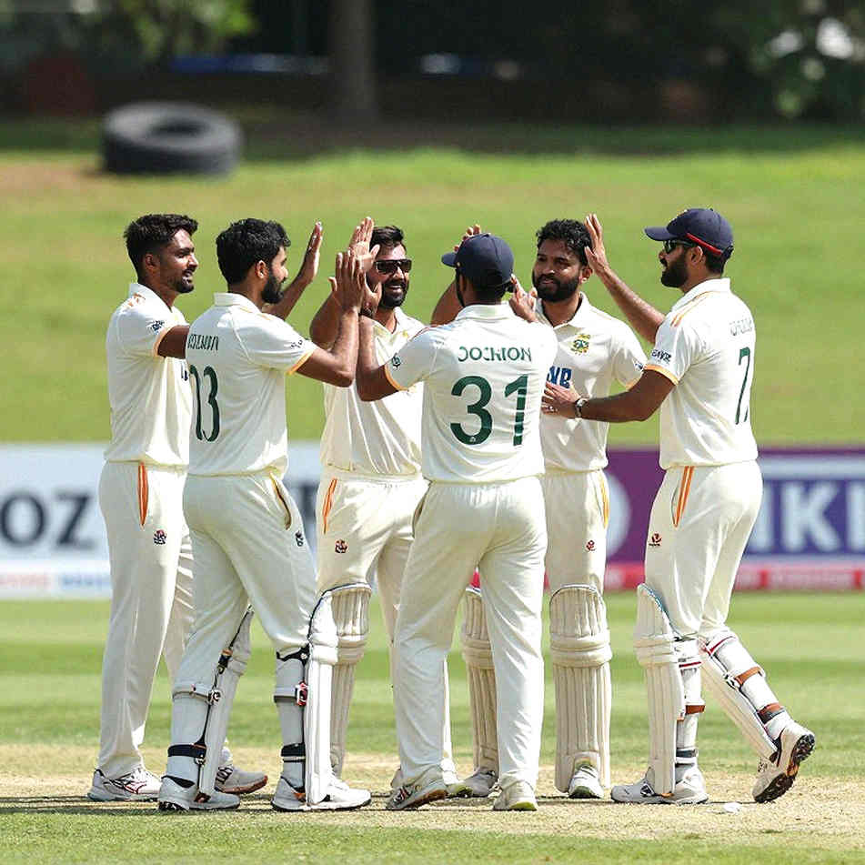 পাওয়ারপ্লে নয়, মাঝের ওভার: টি-টোয়েন্টি বিশ্বকাপে বাংলাদেশের আসল সমীকরণ